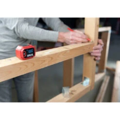 SKIL Digitale Waterpas En Lijnlaser 4,5m 1900AA Incl. Muurhouder En Hoekhulpstuk -Kwaliteitswinkel Voor Thuishulpmiddelen 123 1216