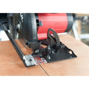 SKIL cirkelzaag 5830AA 1400W 66mm SKIL Cirkelzaag 5830AA 1400W 66mm -Kwaliteitswinkel Voor Thuishulpmiddelen 123 3106