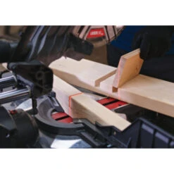 SKIL Afkortzaag /verstekzaag 254mm Met Trekfunctie, Laser En 'dual Bevel' Functie 1320AA 2000W + Snelklem -Kwaliteitswinkel Voor Thuishulpmiddelen 123 3254