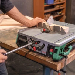 Bosch Tafelzaag / Afkortzaag AdvancedTableCut 52 (nanoblade) -Kwaliteitswinkel Voor Thuishulpmiddelen 123 3263